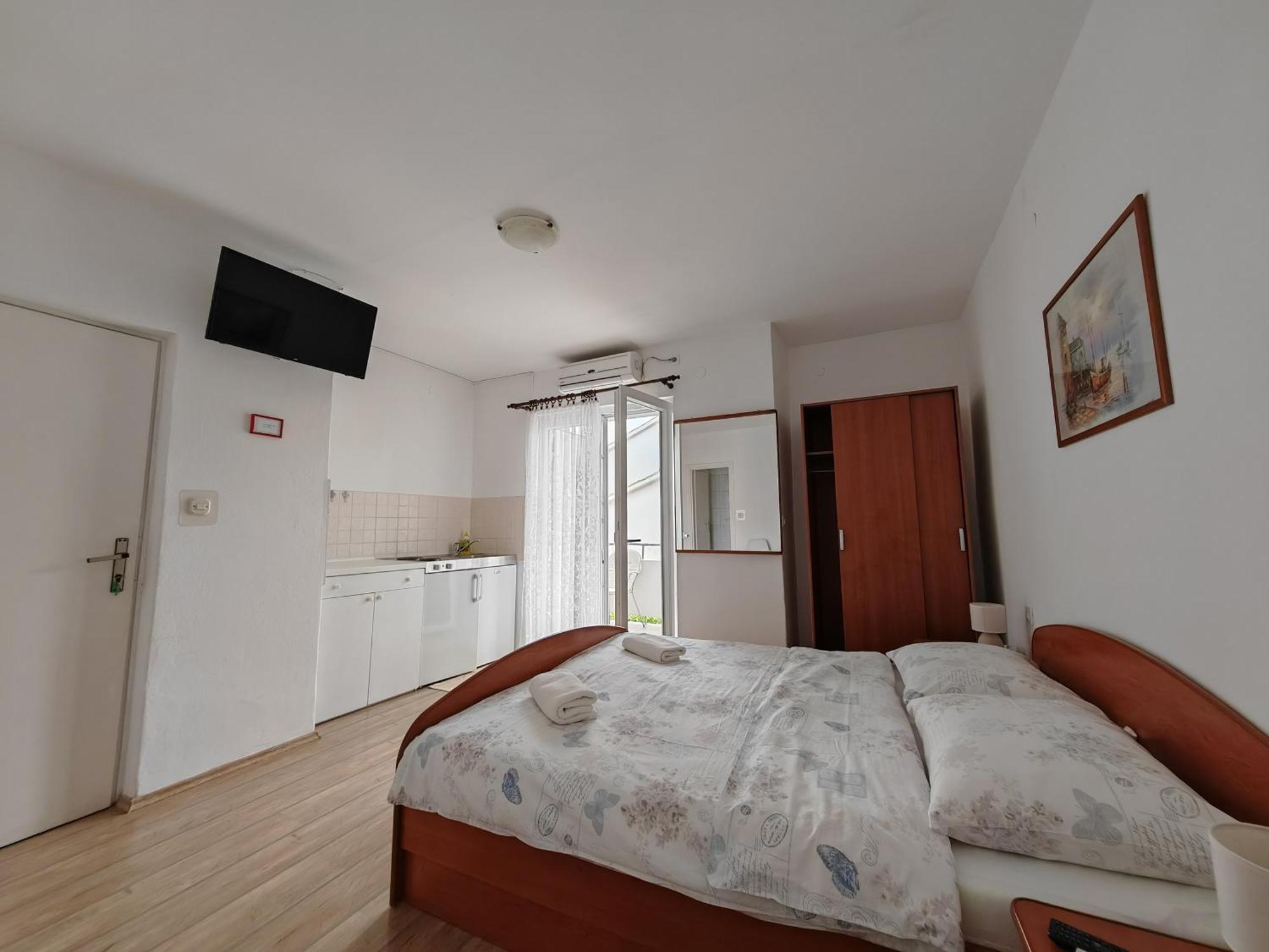 Apartments & Rooms Samohod Vodice Esterno foto